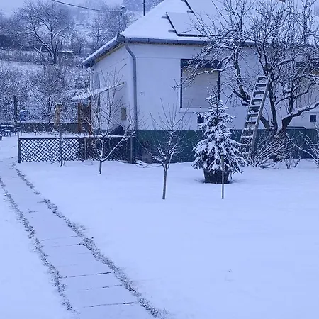 Apartament Zoeld Kuello Pezsgofuerdos Vendeghaz Mátranovák