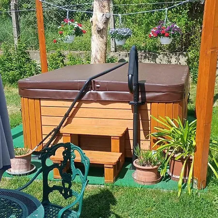 شقة Zoeld Kuello Pezsgofuerdos Vendeghaz Mátranovák