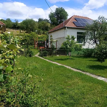 شقة Zoeld Kuello Pezsgofuerdos Vendeghaz Mátranovák